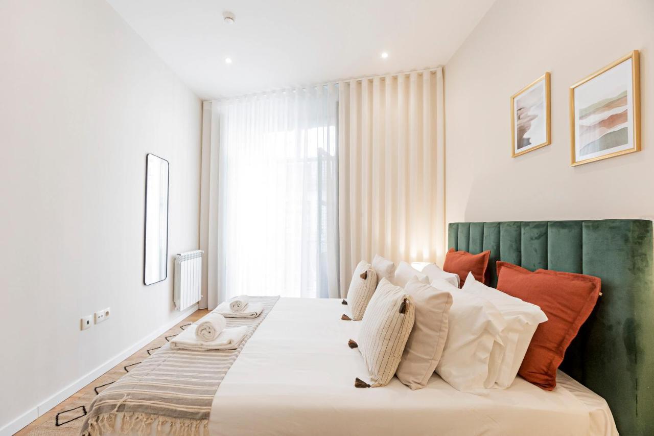Brand New 4Br W/ 200Yrs Of History In Central Porto By Lovelystay מראה חיצוני תמונה