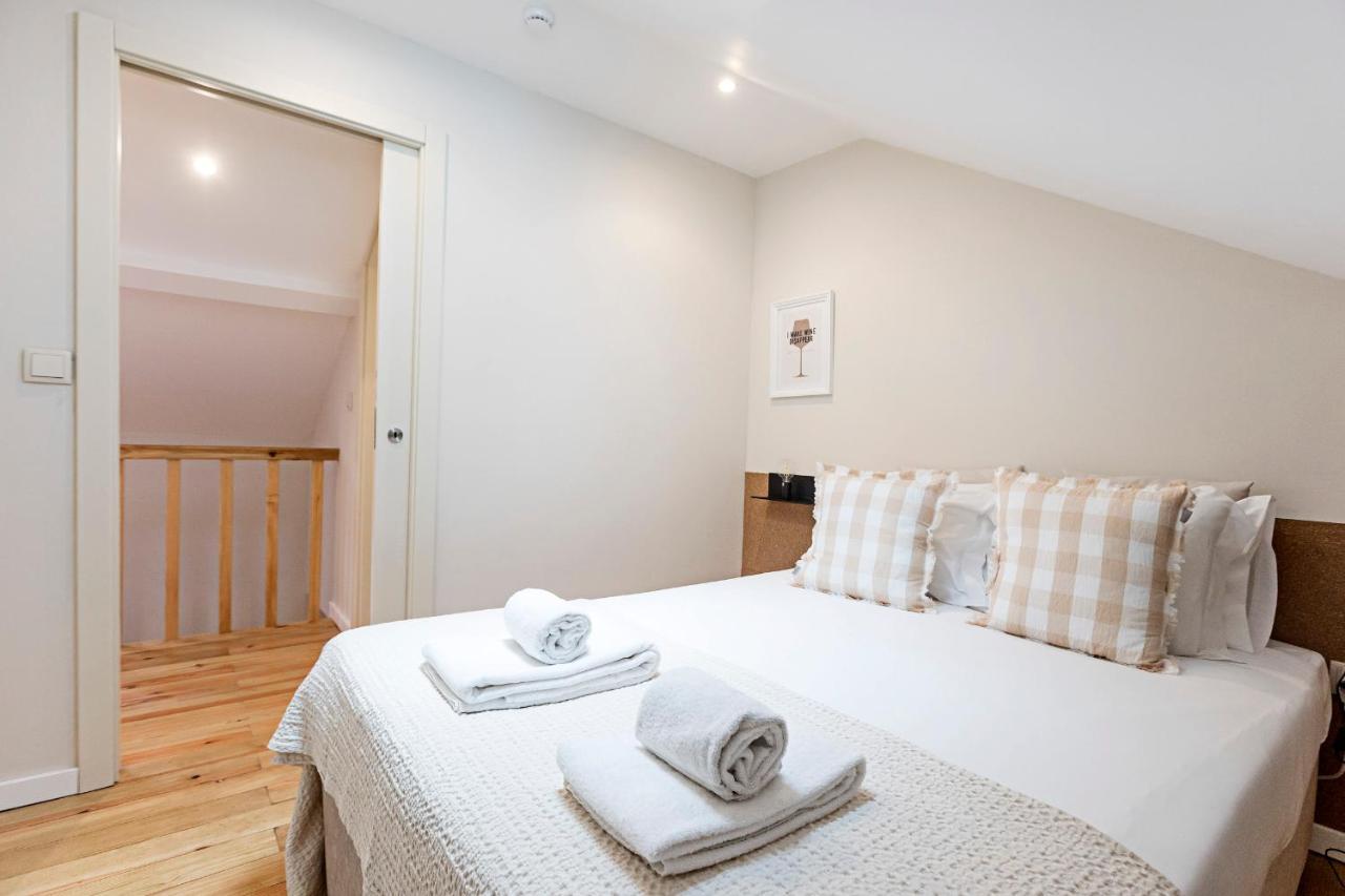 Brand New 4Br W/ 200Yrs Of History In Central Porto By Lovelystay מראה חיצוני תמונה