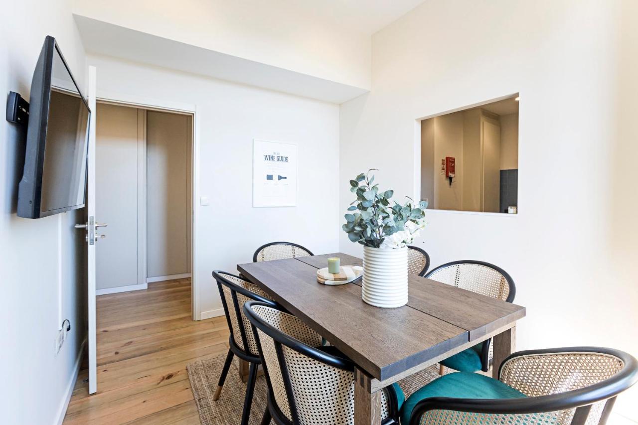 Brand New 4Br W/ 200Yrs Of History In Central Porto By Lovelystay מראה חיצוני תמונה